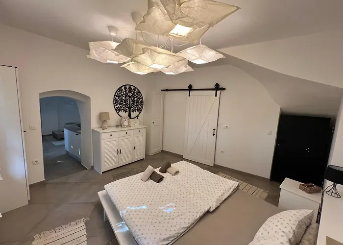 Center Deluxe アパート